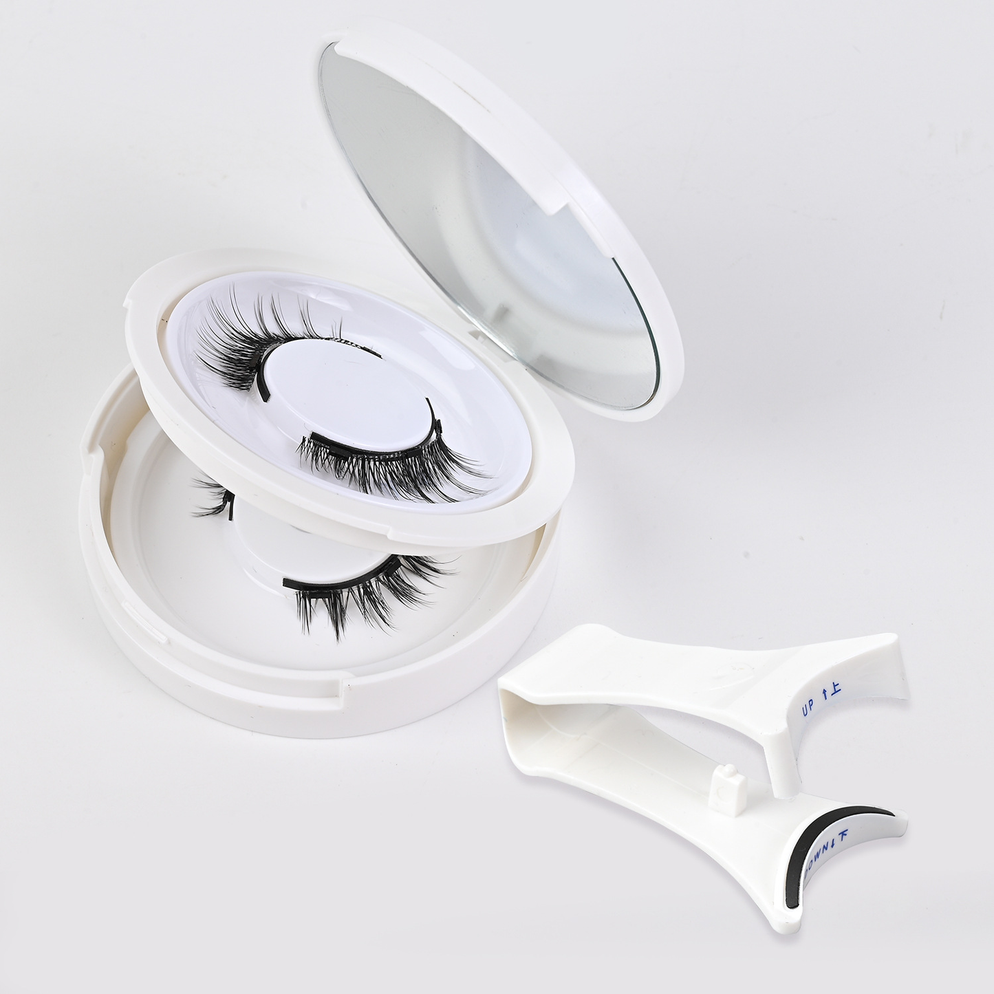 Femme Chic Magnetic Eyelashes